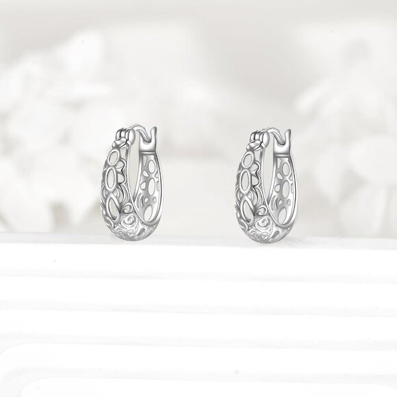 Women's Sterling Silver Hoop Earrings Looks Stylish - Picture 4 of 6